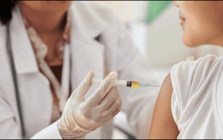 En el mismo periodo, Cofepris autorizó 27 ensayos clínicos con el objetivo de impulsar el desarrollo de tratamientos innovadores para enfermedades como adenocarcinoma gástrico, cáncer de mama, distintos tipos de carcinoma, padecimientos cardiovasculares y lupus eritematoso sistémico, entre otros. CANVA