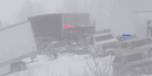 Michigan: M&aacute;s de 100 veh&iacute;culos involucrados en un choque m&uacute;ltiple durante tormenta de nieve