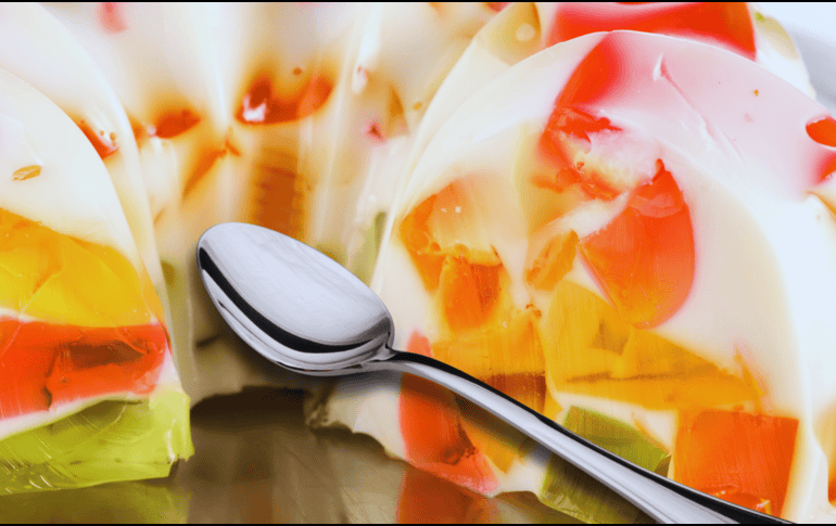 La gelatina es un alimento que se produce a partir de colágeno animal. ESPECIAL / CANVA