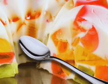 La gelatina es un alimento que se produce a partir de colágeno animal. ESPECIAL / CANVA