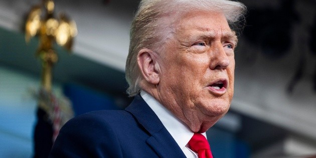 Trump bromea con ponerle su nombre al Golfo de M&eacute;xico