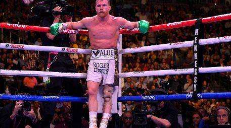 Canelo se mantuvo entre la élite financiera del deporte gracias a su fortaleza comercial. IMAGO7.