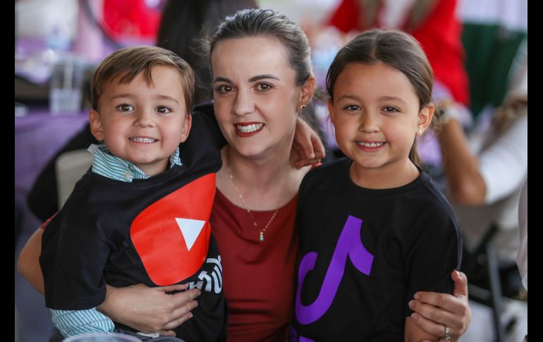 Samuel Chio García de Alba, Tania García de Alba e Ivanna Chío García de Alba. GENTE  BIEN JALISCOI / Revista del 23 de enero 2026