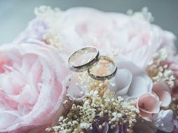 La decisión de una pareja de vivir juntos antes de casarse dependerá de los factores que consideren adecuados. UNSPLASH / B. PÉREZ MOYA