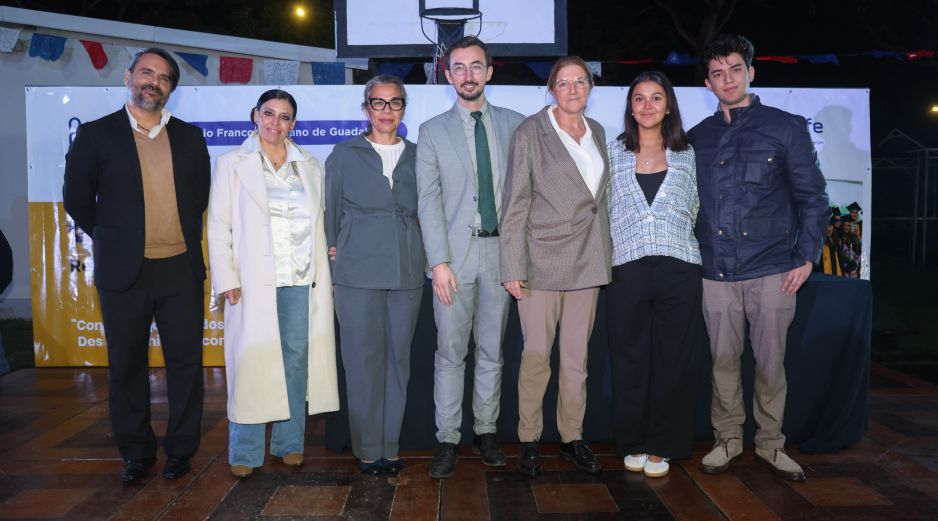 Tlemilco Lozano, Virginia Simonet Hernández, Claudia Sánchez, Enzo Surinach, Marie Romero, Ciara Fabre y Héctor Navarro. GENTE BIEN JALISCO /  Reunión de ex alumnos del Colegio Franco Mexicano