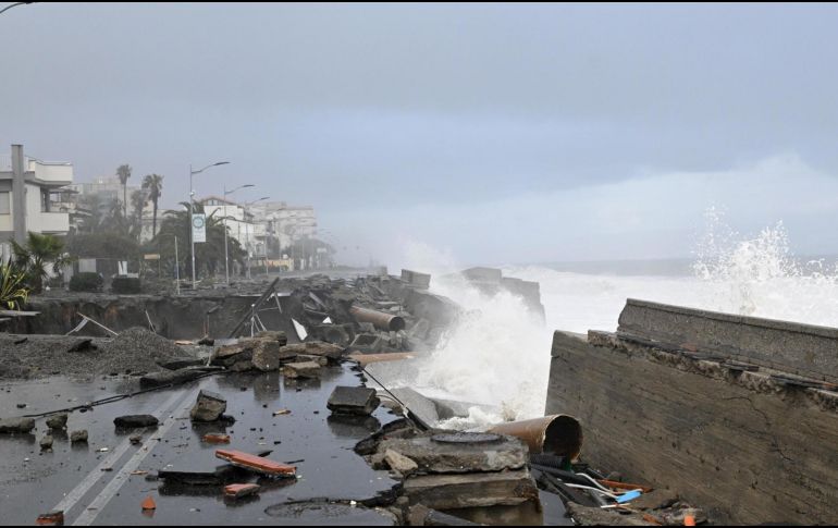 Áreas afectadas por el temporal en la línea de costa de Santa Teresa di Riva, Sicilia, Italia. EFE/CARMELO IMBESI