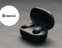 Se especula que estos audífonos estarían apuntados para competir contra los AirPods. CANVA ESPECIAL