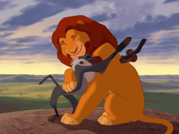 Más allá de las películas, los abrazos fortalecen vínculos, reducen el estrés y liberan oxitocina. YOUTUBE / DisneyMusicVEVO