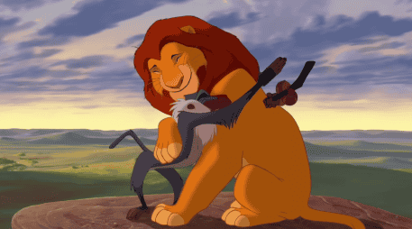 Más allá de las películas, los abrazos fortalecen vínculos, reducen el estrés y liberan oxitocina. YOUTUBE / DisneyMusicVEVO