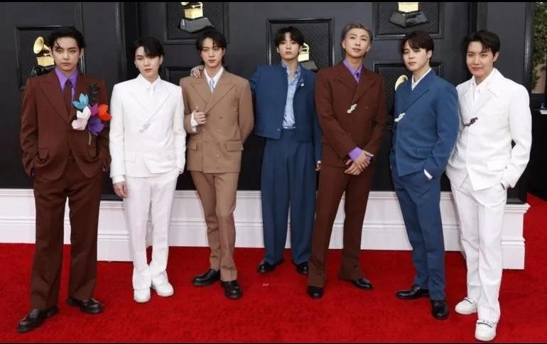 BTS se distingue por su conexión profunda con su leal base de fans, conocida como ARMY, y por abordar temas como la salud mental y el amor propio en sus canciones. EFE/ Archivo