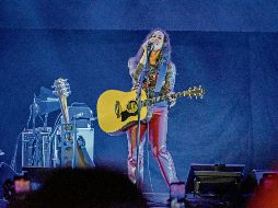 Alanis Morissette se suma al Salón de la Fama de los Compositores como una de las autoras más influyentes del rock alternativo. AFP