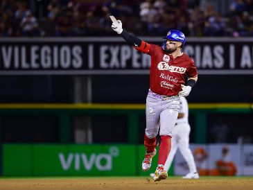 Los hermanos Julián (foto) y Tirso Ornelas hicieron historia al conectar ambos jonrón en la misma entrada. CORTESÍA/Charros de Jalisco