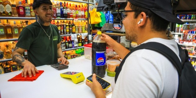 Impuestos a cigarros y refrescos elevan inflaci&oacute;n