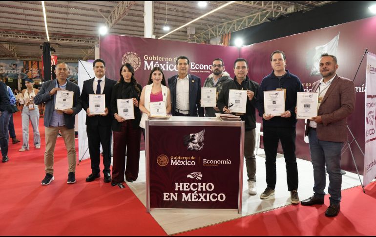 Los certificados Hecho en México se entregaron a varios emprendedores de la región Occidente del país. CORTESÍA