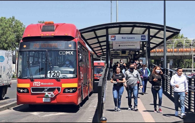 Los transbordos en este transporte son gratis, sólo si se hacen dentro de las dos primeras horas en las que se ingresó al sistema. SUN/ARCHIVO