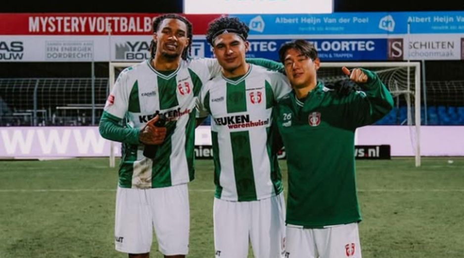 Carrillo entró al terreno de juego al minuto 65 y su presencia se hizo notar casi de inmediato. INSTAGRAM / fcdordrechtnl