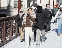 Autoridades han advertido a los ciudadanos evitar las actividades al aire libre. AFP