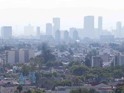 El programa Hoy No Circula se aplica de las 5:00 a las 22:00 horas en todas las alcaldías de la Ciudad de México y en tres zonas conurbadas del Estado de México. SUN/C. Mejía