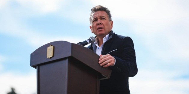 Por tren de pasajeros, plantean desalojo de Pueblo Quieto