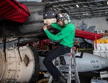 El despliegue militar estadounidense ocurre después de que Trump advirtiera a Irán sobre la represión a las protestas en el país. EFE/ @centcom