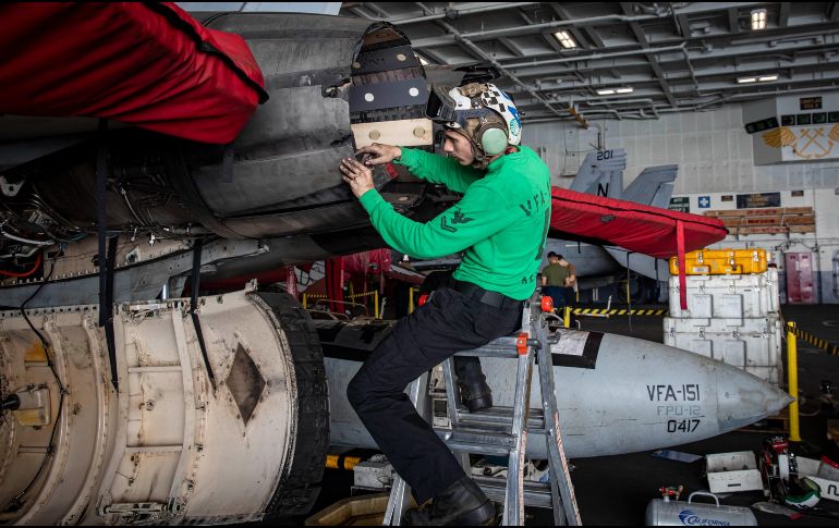 El despliegue militar estadounidense ocurre después de que Trump advirtiera a Irán sobre la represión a las protestas en el país. EFE/ @centcom