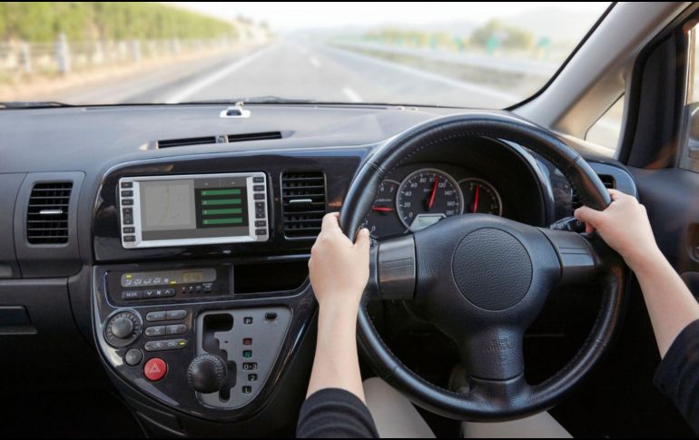 Autoridades estatales difundieron los lineamientos clave para realizar trámites de movilidad durante este año. CANVA