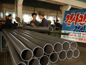 La investigación identificó daños para la salud en todas las etapas del ciclo de vida de los plásticos. EFE/EPA/KCNA