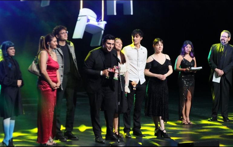 La participación del público marcó el pulso de la séptima edición de los Premios del Público a las Artes Escénicas de Cultura UDG, una ceremonia que reconoció el trabajo de creadoras y creadores de teatro y danza a partir de la votación directa de quienes asistieron a las funciones durante 2025. CORTESÍA