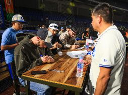 Charros de Jalisco celebró este lunes su bicampeonato de la Liga Mexicana del Pacífico con una convivencia especial junto a su afición en el Estadio Panamericano. EL INFORMADOR/ J. ACOSTA.