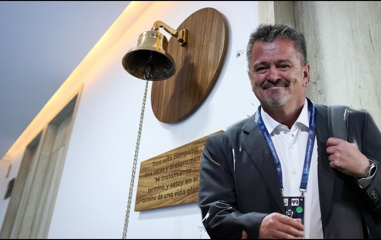 Esto dijo Carlos Hermosillo respecto a los rumores lo colocaban como paciente de un cáncer incurable. EL INFORMADOR/ SUN / ARCHIVO