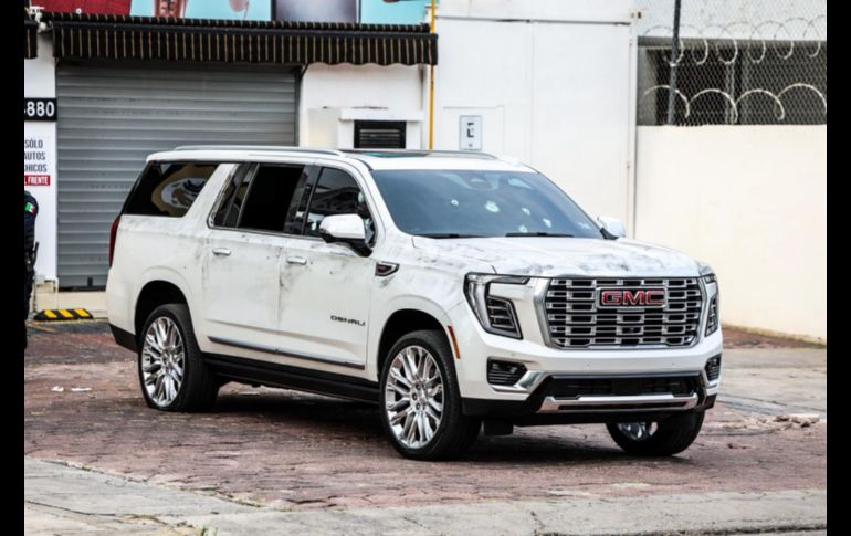 Los escoltas respondieron a la agresión, lo que provocó un intercambio de disparos dentro del estacionamiento del centro comercial, donde quedaron regados cerca de 40 casquillos de arma corta. EL INFORMADOR / A. Navarro