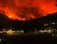 Las condiciones climáticas intensificaron este martes los focos de incendio en la provincia de Chubut, en la Patagonia de Argentina. ESPECIAL.