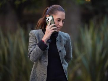 El costo del celular de la Presidenta reabre el debate sobre salarios mínimos y poder adquisitivo en México. FACEBOOK/Claudia Sheinbaum Pardo