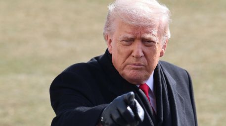 El mensaje del republicano llega después de que llegara a Oriente Medio una flota de la Armada estadounidense que Trump había ordenado dirigirse hacia Irán tras las protestas que sacudieron el país desde finales de diciembre de 2025. EFE/ O. Guzmán