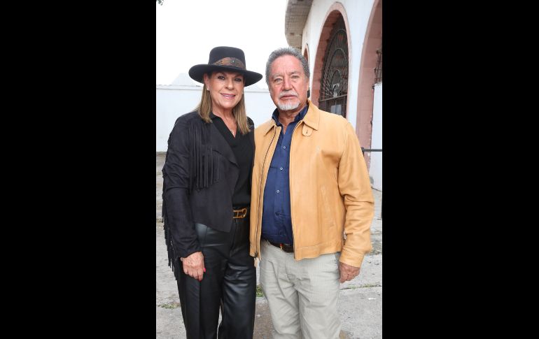 Rocío Rojas y Carlos Fernández. GENTE BIEN JALISCO / Revista del 30 de enero 2026