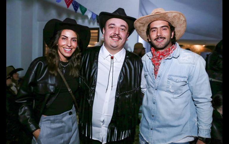 Mabel Dueñas, Christian Vázquez y Lalo Orozco. GENTE BIEN JALISCO / C.Jimeno