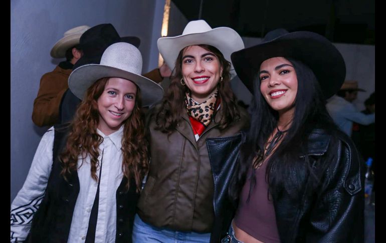 Sigrid Eberhardt, Victoria Barragán y Romina Montero. GENTE BIEN JALISCO / C.Jimeno