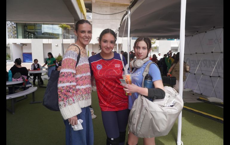 Zoitsa Stamatis, Zoi Olivares y Dana Castro. GENTE BIEN JALISCO / E. Escamilla