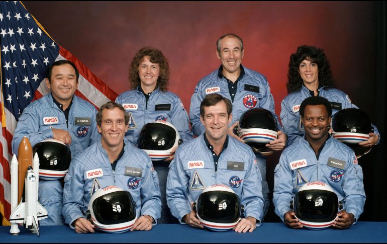 La cuenta sobre archivos históricos de la NASA publicó una foto de los siete integrantes de la misión, junto a las palabras que el entonces presidente estadounidense, Ronald Reagan. EFE/NASA