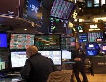 Al cierre del parqué neoyorquino, su principal indicador, el Dow Jones, subió ligeramente un 0.02 %, hasta los 49.015 enteros; el selectivo S&P 500 bajó un 0.01 %, hasta 6.978 puntos; y el Nasdaq creció un 0.17 %, hasta 23.857 unidades. EFE / ARCHIVO