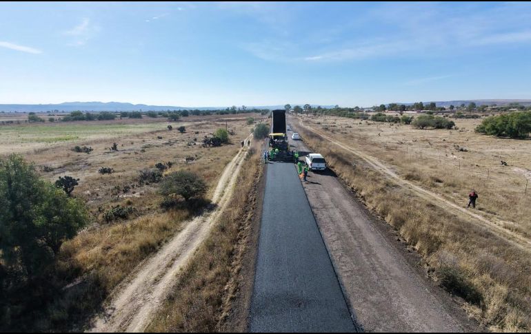 La dependencia señaló que ya se realizaron los procesos licitatorios correspondientes para garantizar el correcto desarrollo de los trabajos y cumplir con el objetivo de fortalecer la infraestructura carretera del Estado. CORTESÍA
