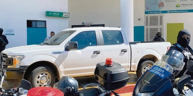 Seguridad: En hechos diferentes, atentan contra diputados y secuestran a 10 ingenieros de mina en Sinaloa