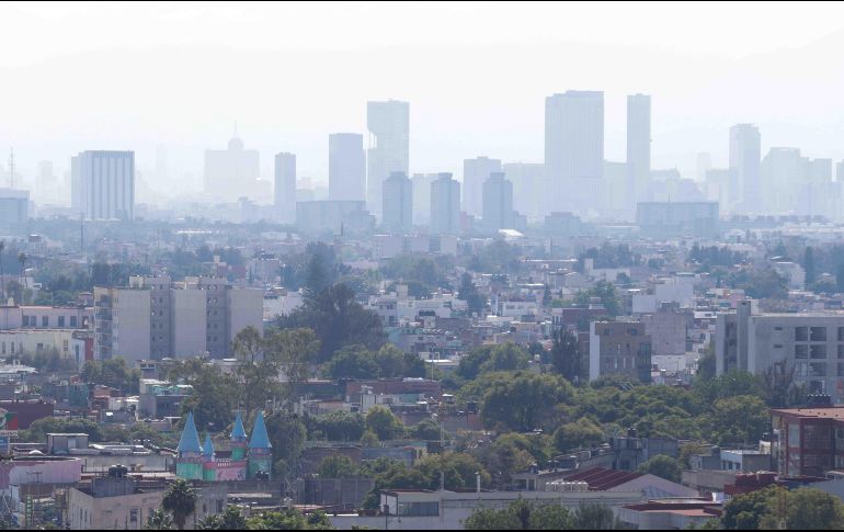 La temporada de invierno es propicia para la inversión térmica y la consecuente permanencia de partículas contaminantes en el aire. SUN/C. Mejía