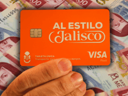 El retiro de dinero a través de la Tarjeta Única Al Estilo Jalisco en cajeros automáticos está sujeto al cobro de una comisión del banco anfitrión. EL INFORMADOR/ARCHIVO ESPECIAL/Canva