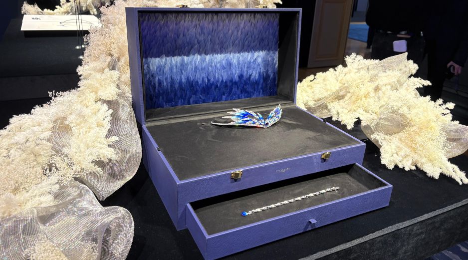 Joyas únicas y costosas en la Semana de la Alta Costura. EFE/ Pol Lloberas Cardona