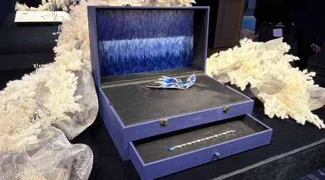 Joyas únicas y costosas en la Semana de la Alta Costura. EFE/ Pol Lloberas Cardona