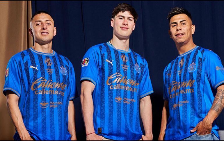 El Guadalajara dio a conocer de manera oficial su tercer uniforme para el Torneo Clausura 2026. ESPECIAL / Chivas