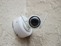 Estas son las mejores cámaras de seguridad para exteriores. UNSPLASH / A. J. HENDRY