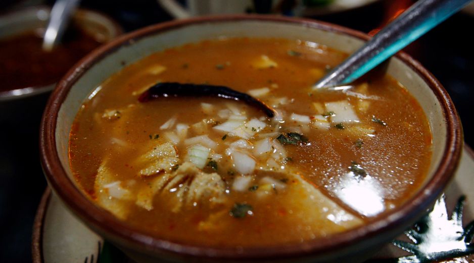 Algunos comensales no solo rechazan el menudo por la textura, sino también por el aroma característico que desprende. ESPECIAL / CANVA