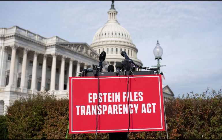 El Departamento de Justicia cumplió la ley al divulgar masivamente archivos del caso Epstein. EFE/ARCHIVO